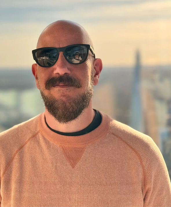 Kon — UX/UI & Product Designer